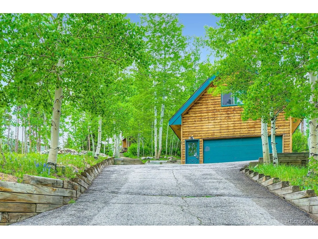 Photo of 134 Hideaway Ct