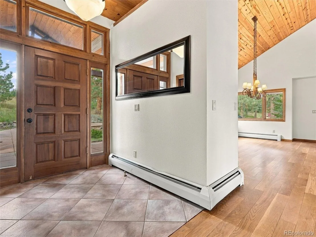 Photo of 35000 Fox Ridge Rd