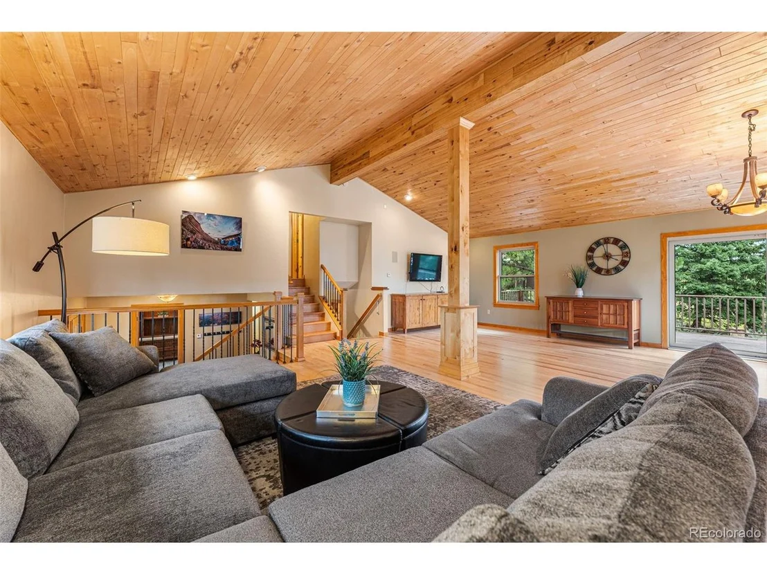 Photo of 15685 Cedarbrook Dr