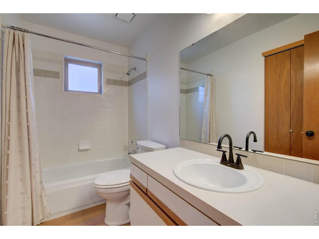 Photo of 213 Welch Dr