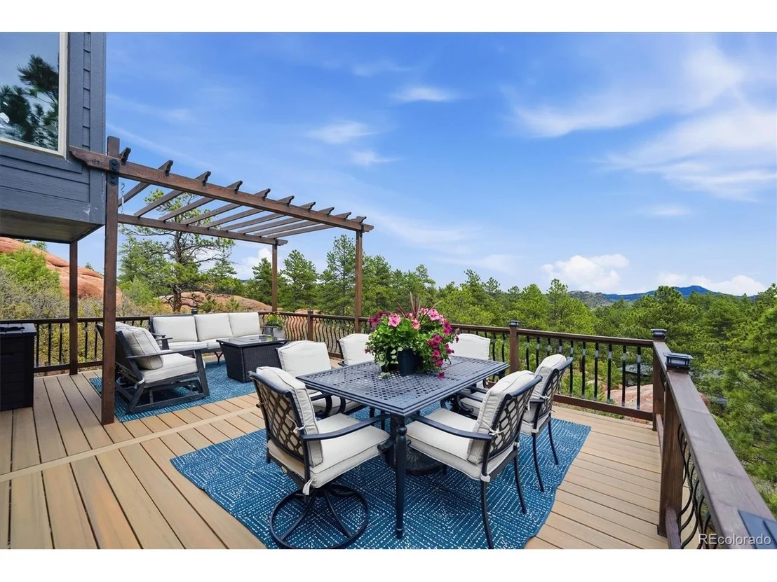 Photo of 6195 Apache Dr