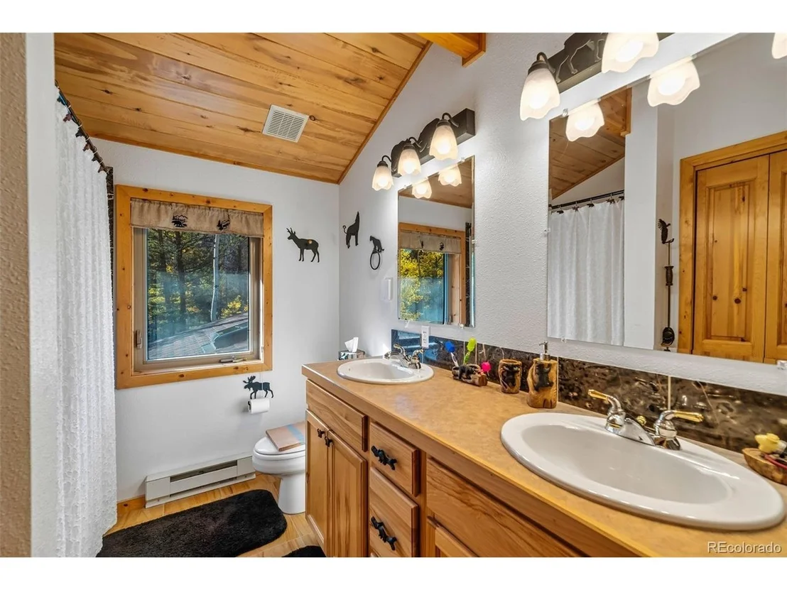 Photo of 913 Longbow Dr