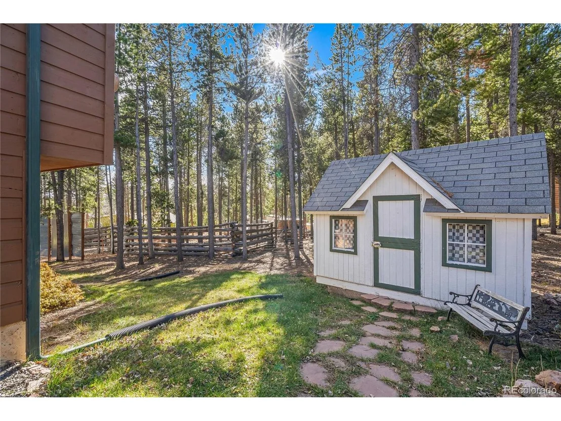 Photo of 9274 Sandy Ln