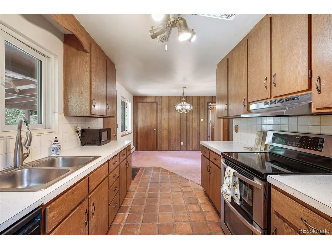 Photo of 6487 High Dr