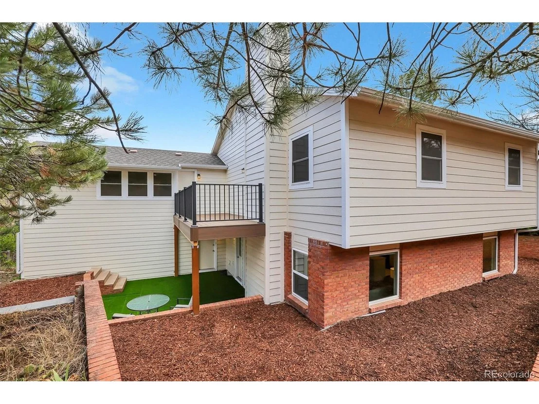 Photo of 243 Dawson Dr