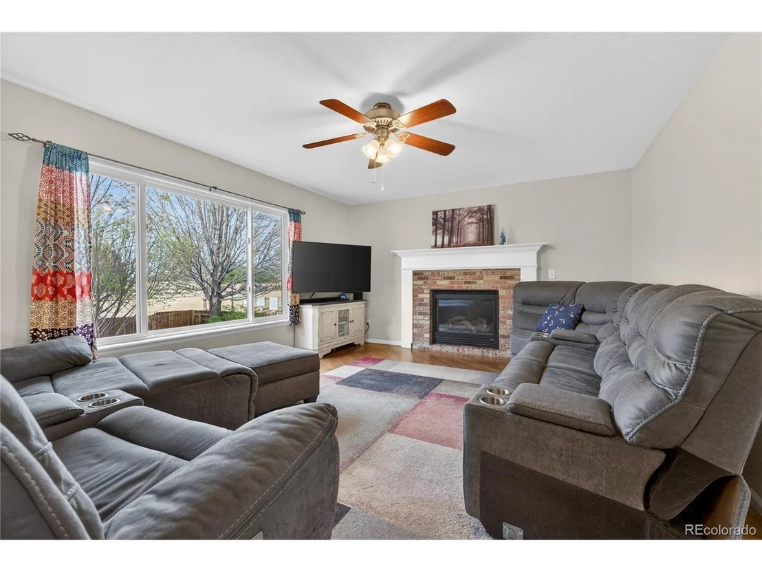 Photo of 6289 Viewpoint Ave