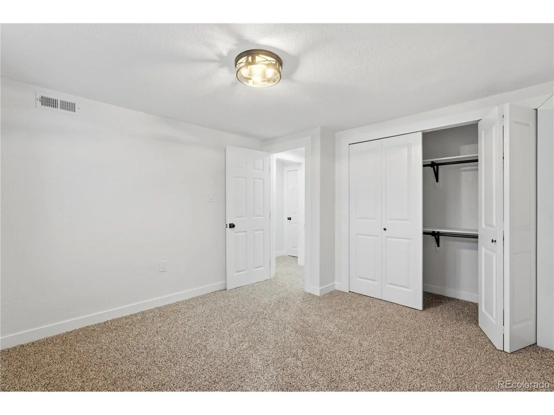Photo of 5590 Clear Creek Dr