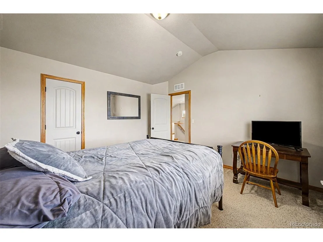Photo of 652 Sundance Dr