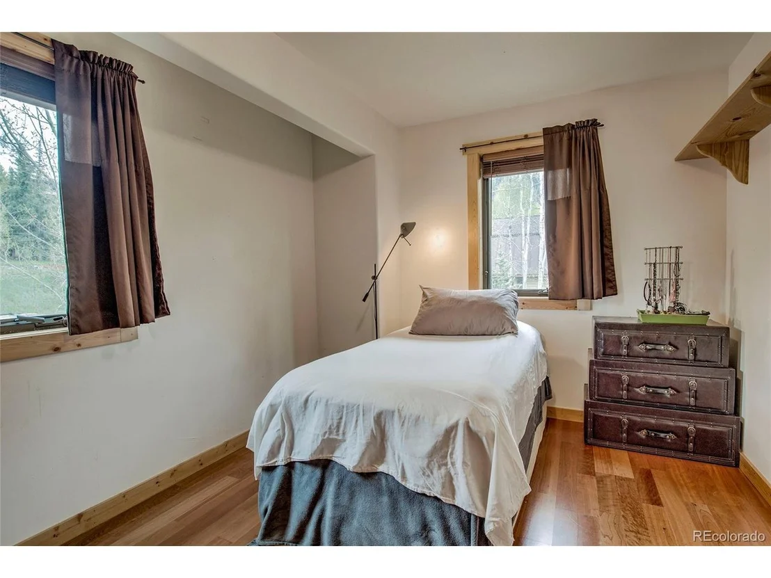 Photo of 196 Vail Cir