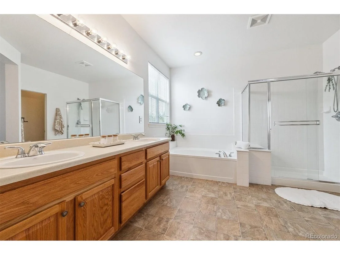 Photo of 6945 Winthrop Cir