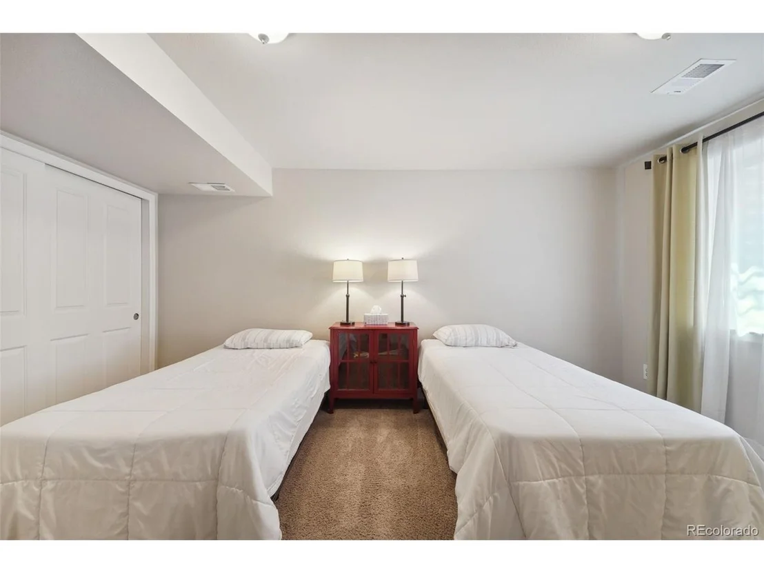 Photo of 1109 Crescent Dr