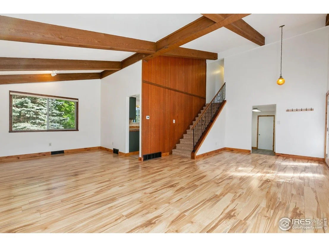 Photo of 2828 Redwing Rd