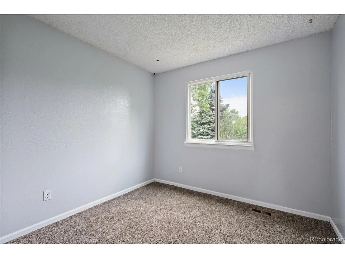 Photo of 8651 Aspen Cir