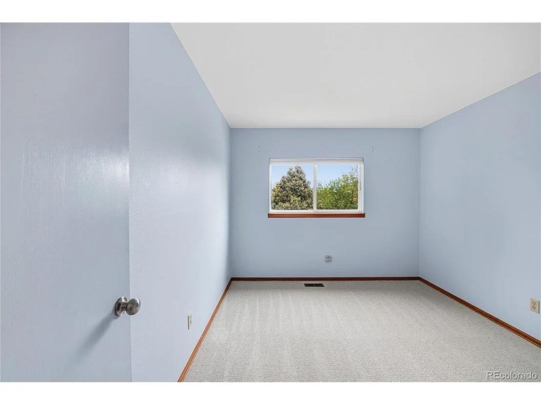 Photo of 10517 Robb Dr