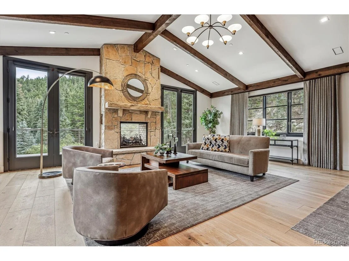 Photo of 33114 Upper Bear Creek Rd