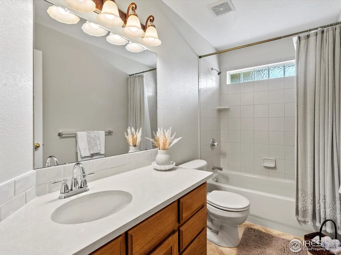 Photo of 1141 Jefferson Dr