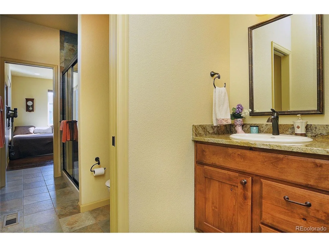 Photo of 415 Cottonwood Cir