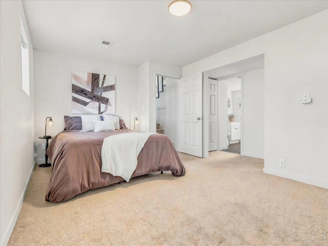 Photo of 113 44th Ave