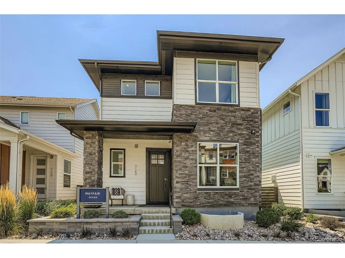 Photo of 720 Promenade Dr
