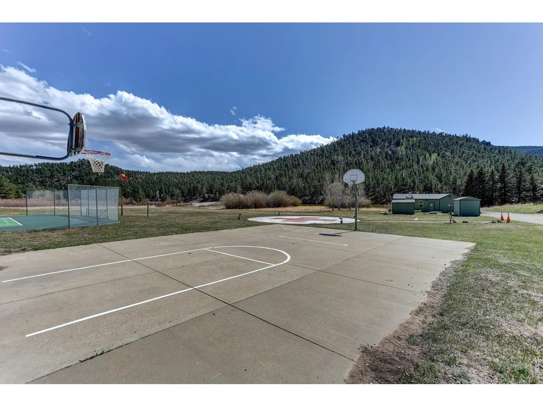 Photo of 760 Hickory Dr