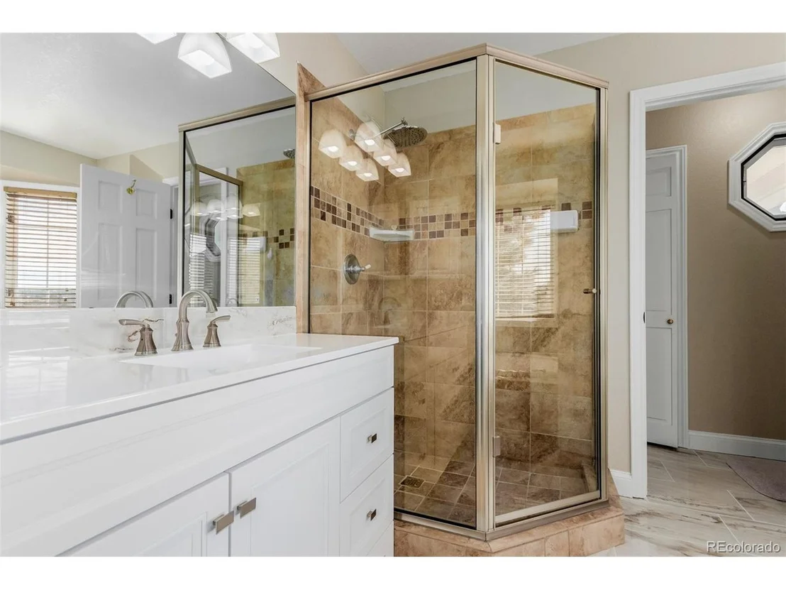 Photo of 2257 Deerpath Rd