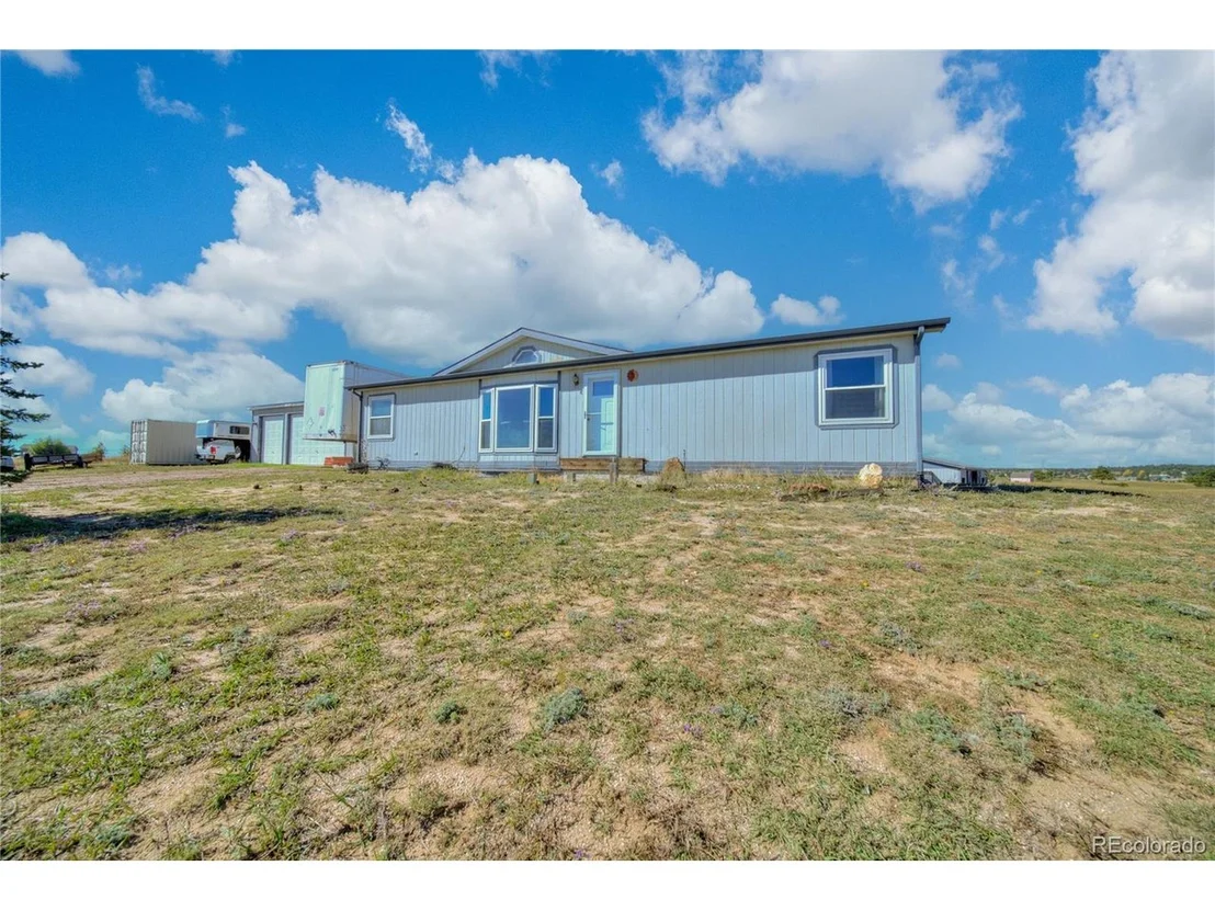 Photo of 15960 Homecrest Cir