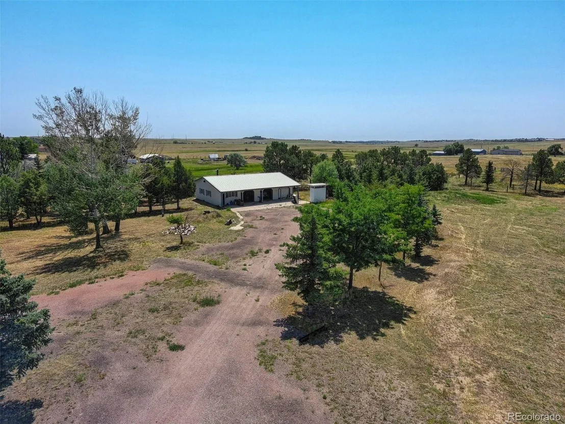 Photo of 12825 Garrett Rd