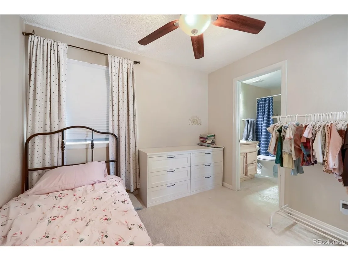 Photo of 8746 Cloverleaf Cir