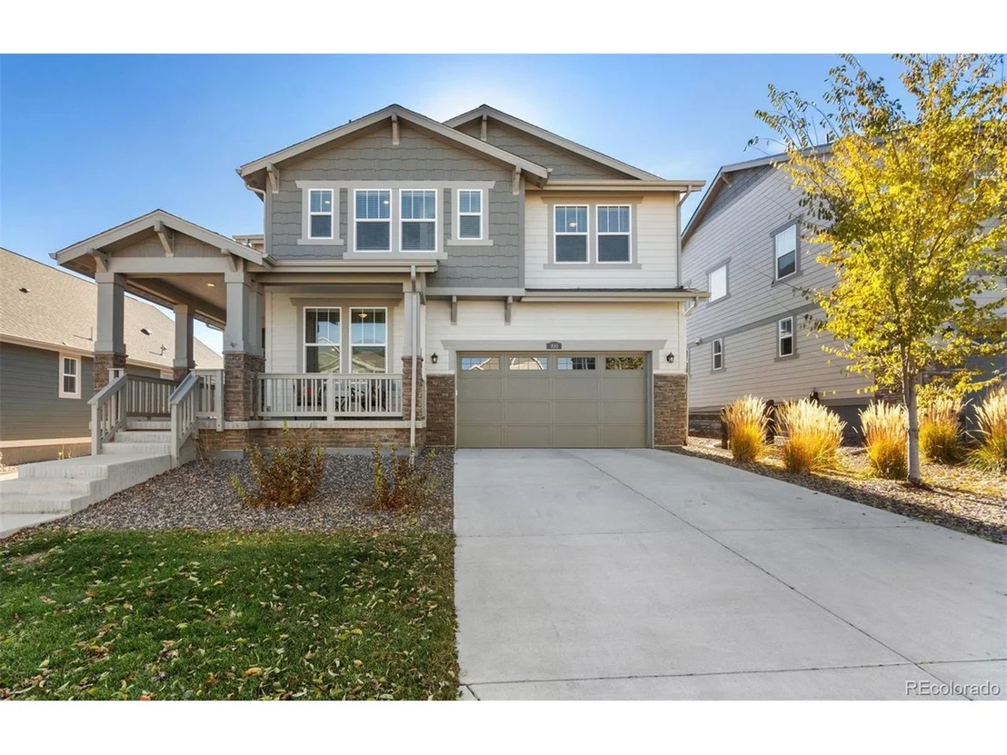 Photo of 810 Compass Dr