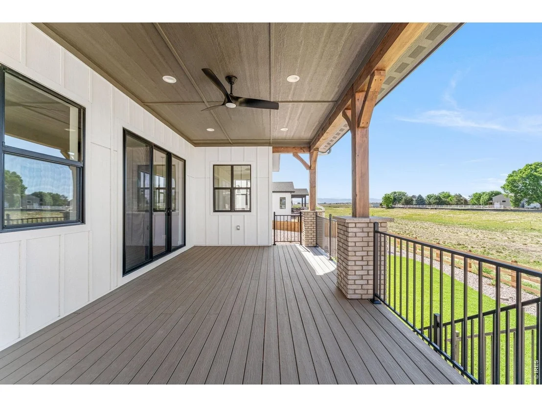 Photo of 832 Clydesdale Dr