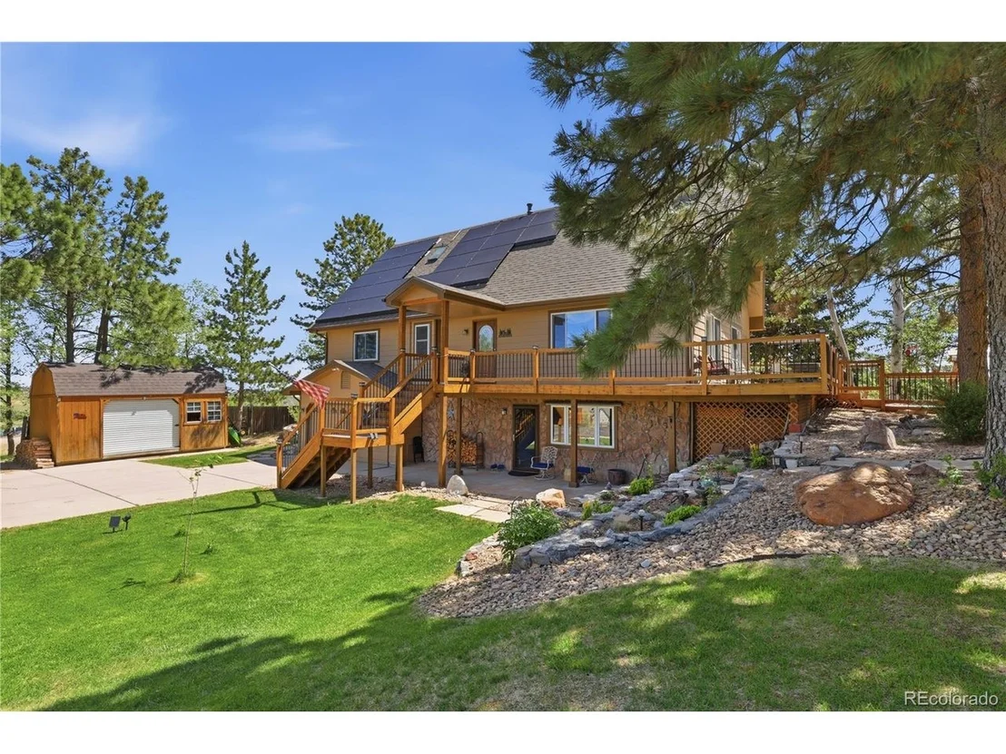 Photo of 607 Meadow Station Cir