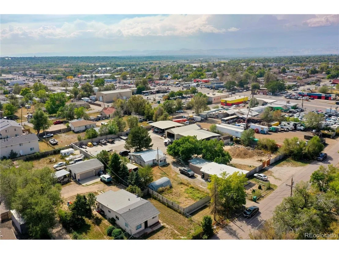 Photo of 2900 W 66th Pl