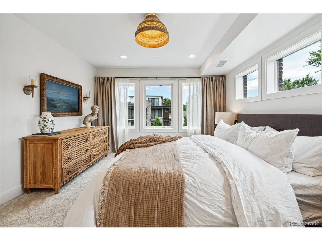 Photo of 2400 Lowell Blvd