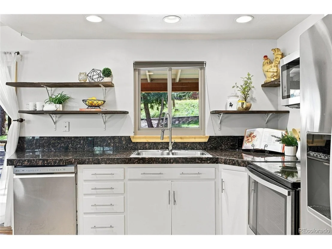 Photo of 28609 Pine Dr