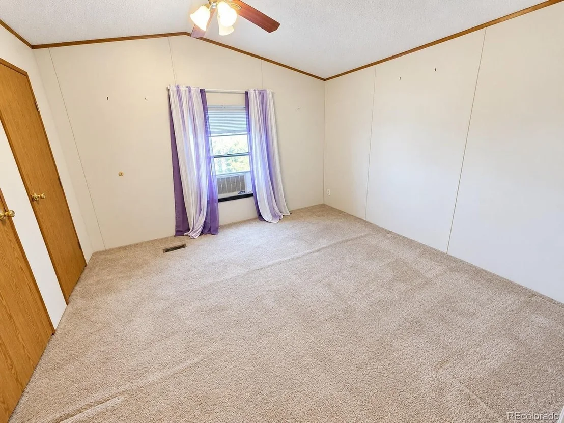 Photo of 33 7th Ave