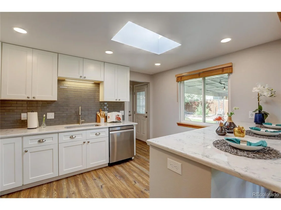 Photo of 6552 Iris St
