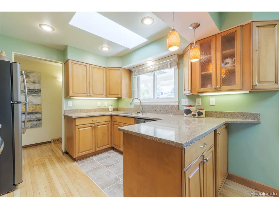 Photo of 7 Cornell Dr