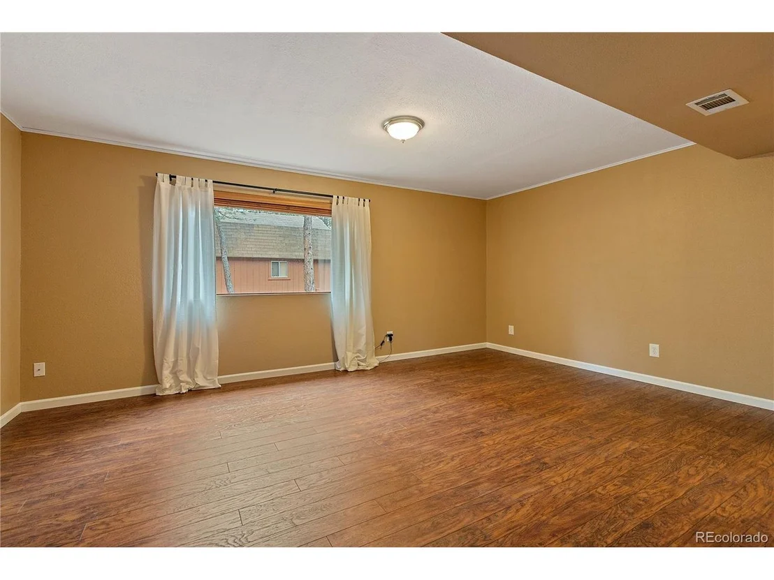 Photo of 256 Gunsmoke Dr