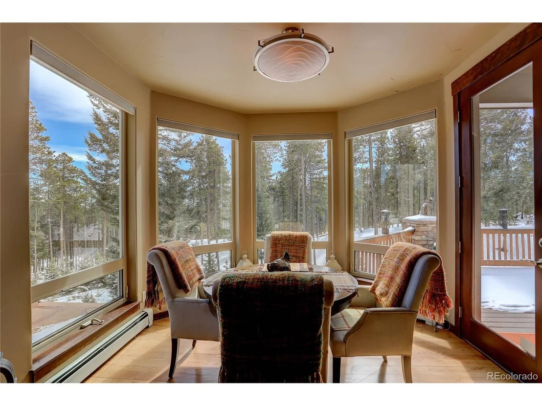 Photo of 11391 Belle Meade Dr
