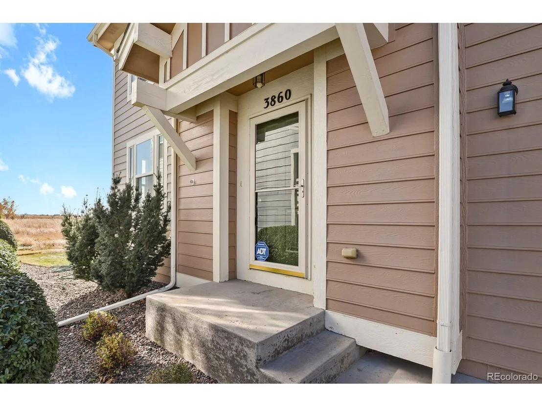 Photo of 3860 Red Deer Trl