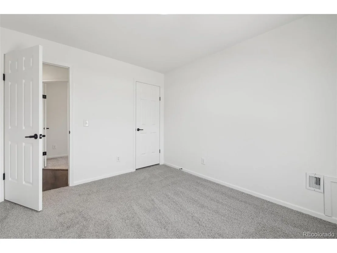 Photo of 262 Apache Pl