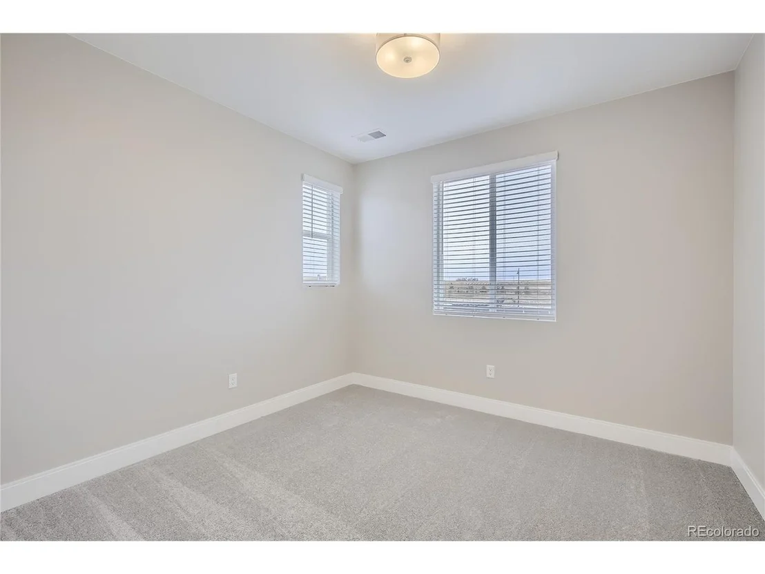 Photo of 5685 Wayfarer Cir