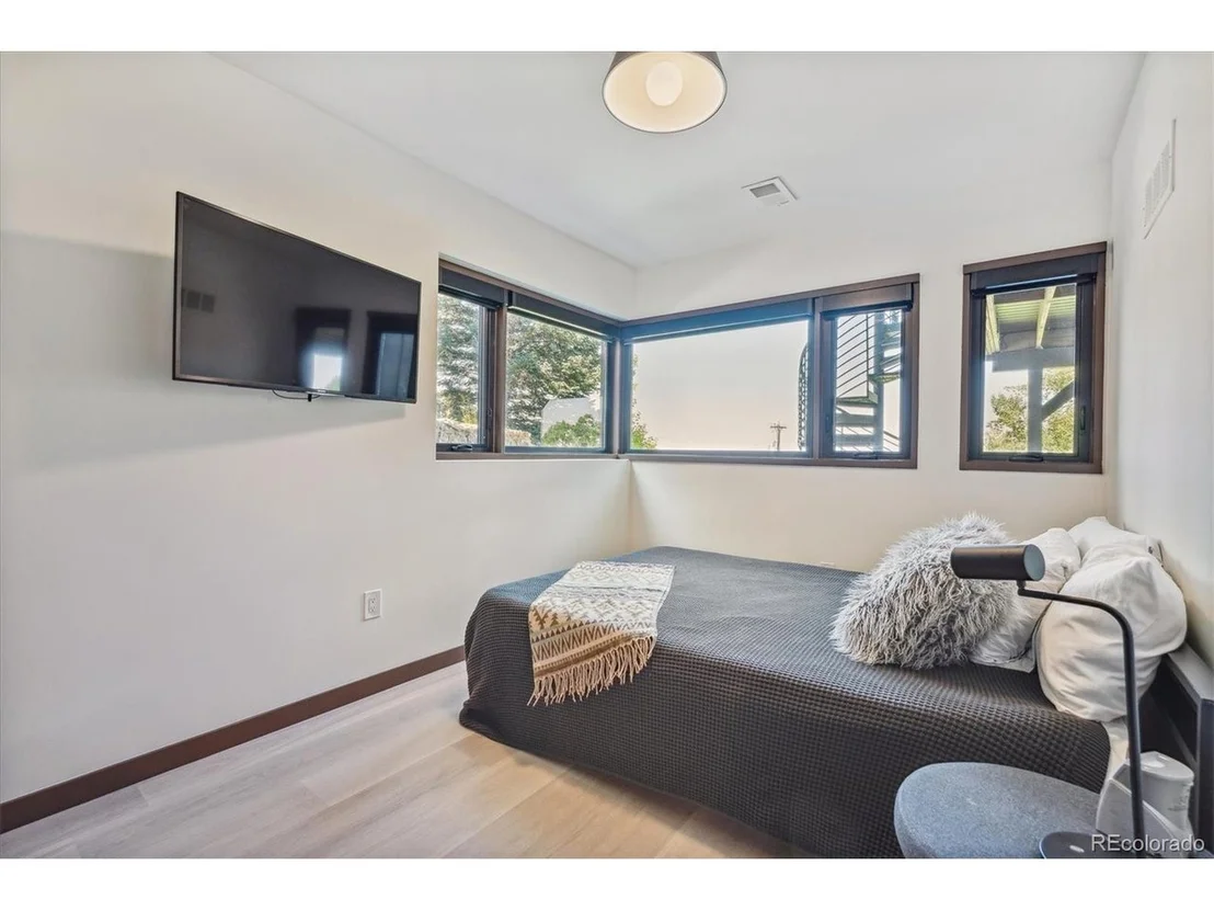 Photo of 14495 Foothill Rd