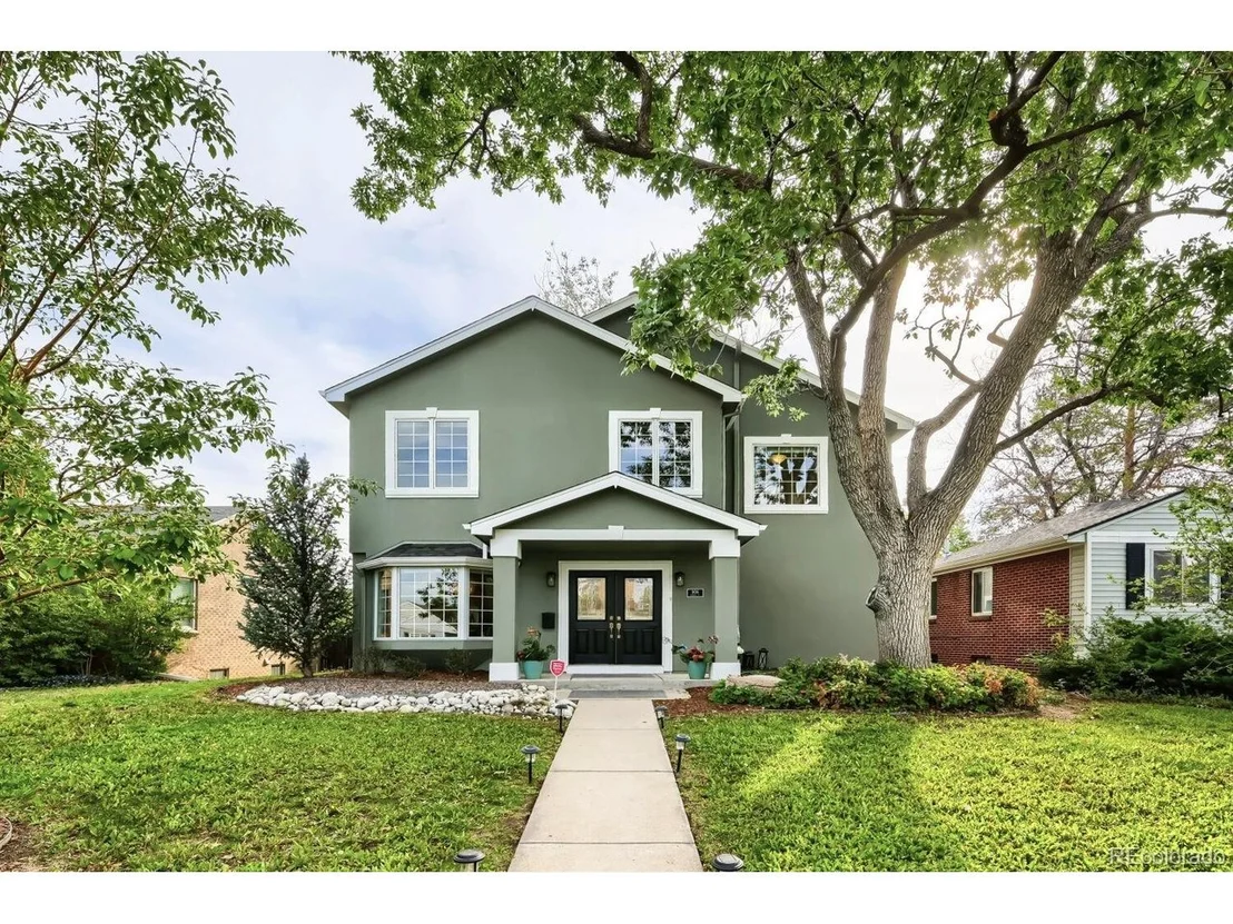 Photo of 906 Forest St