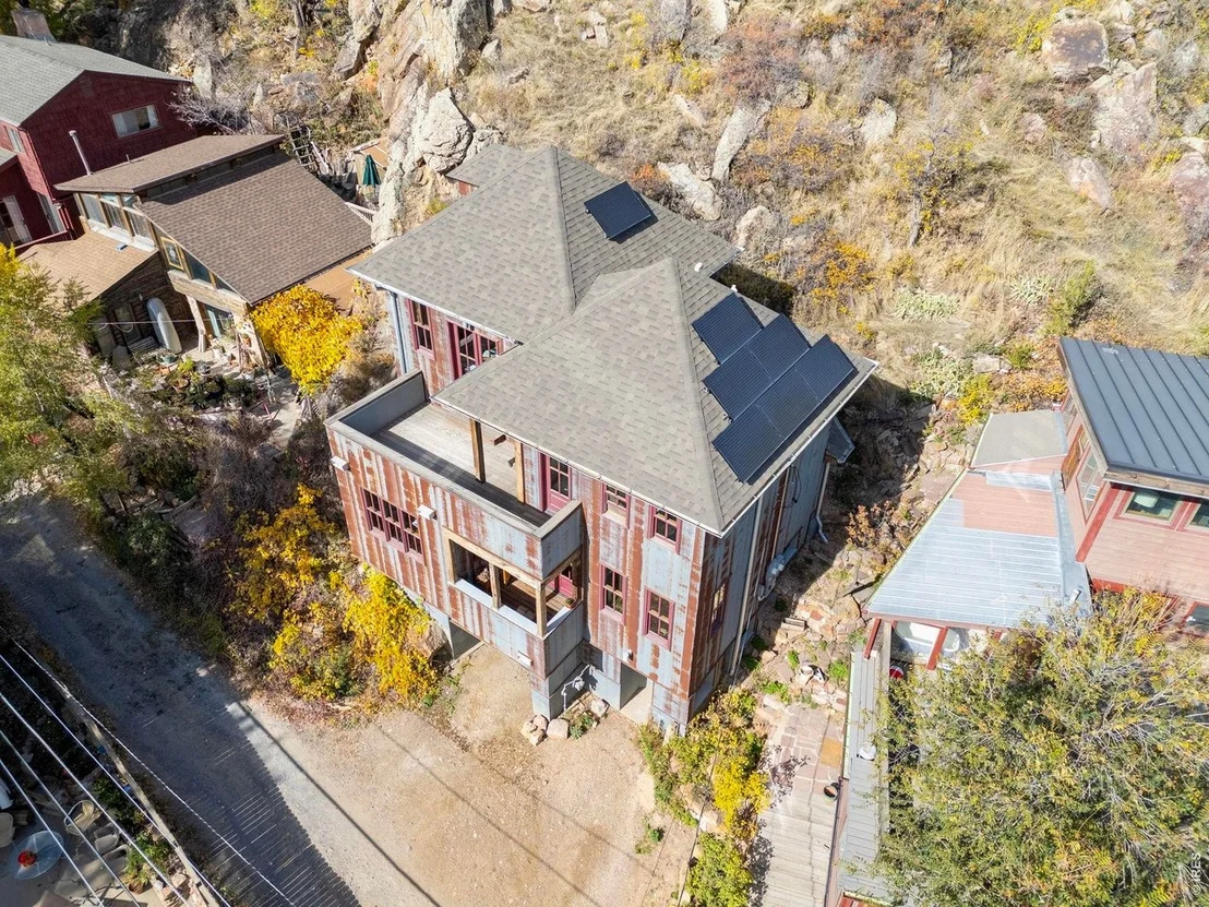 Photo of 22 Artesian Dr