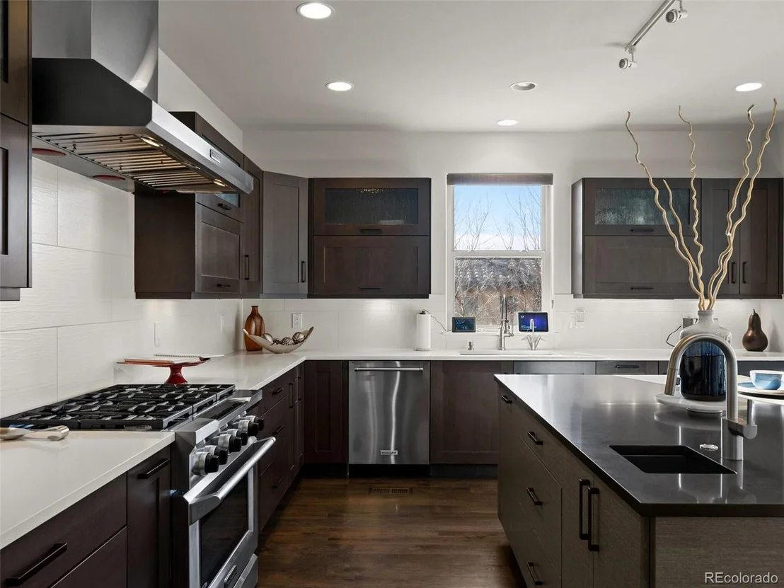 Photo of 9487 Winding Hill Way