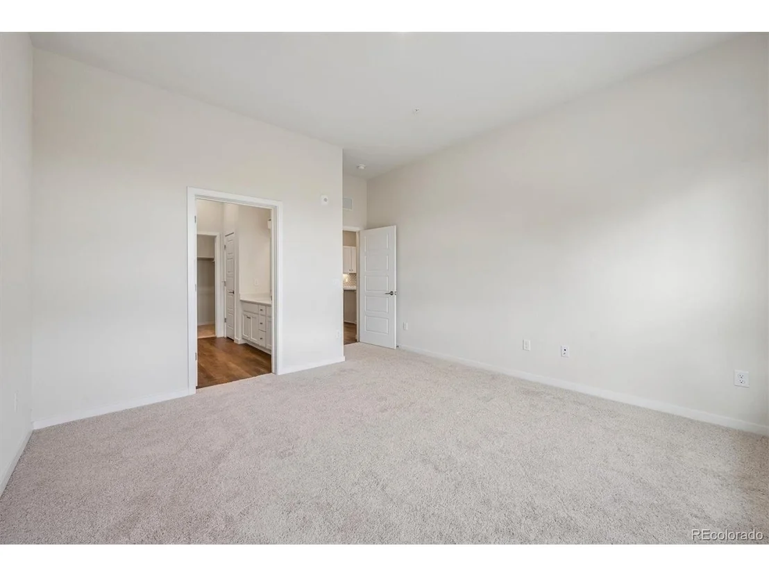 Photo of Unit 2103 at 485 Interlocken Blvd