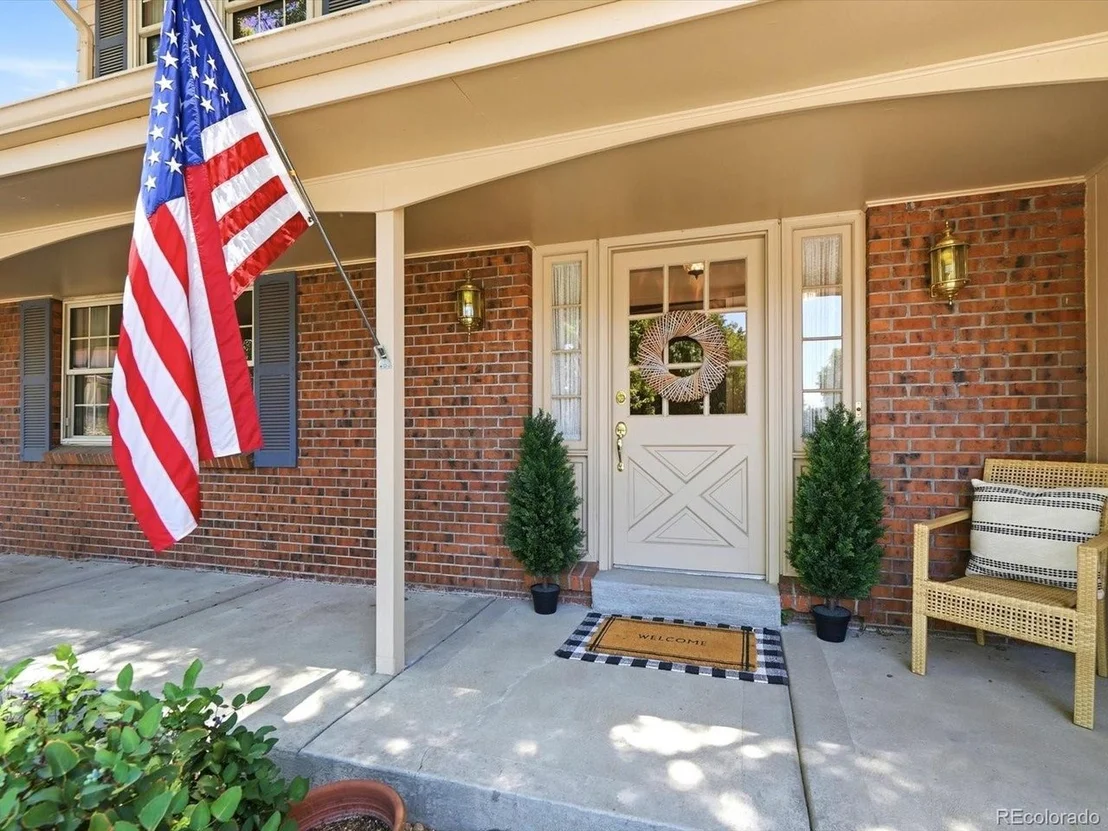 Photo of 6995 Queen Cir