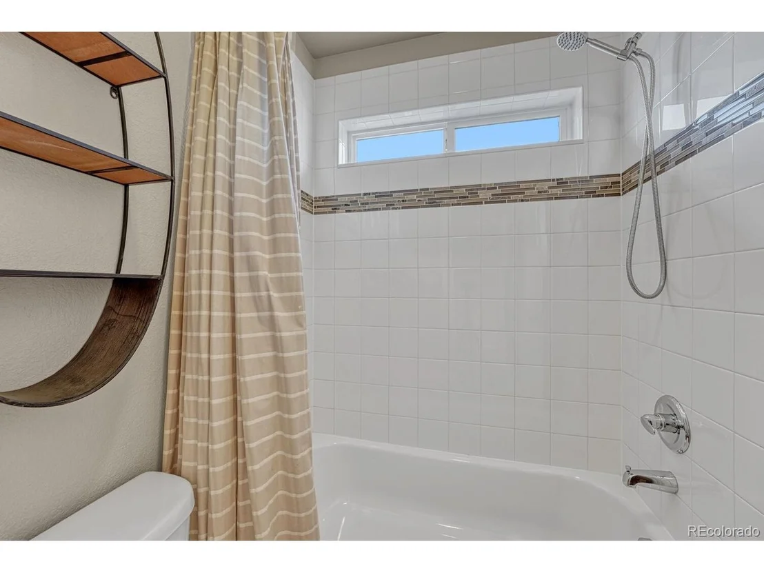 Photo of 490 Dukes Way