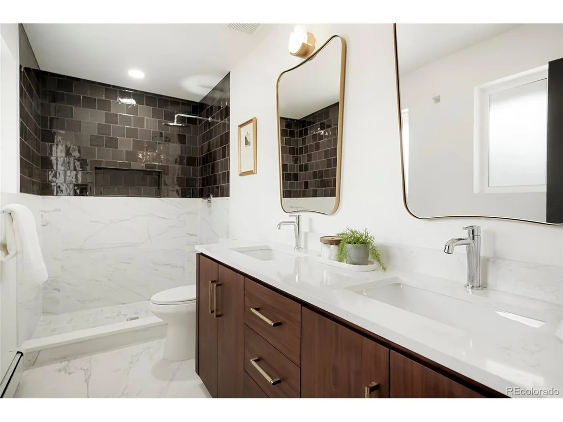 Photo of 3352 Vivian Dr